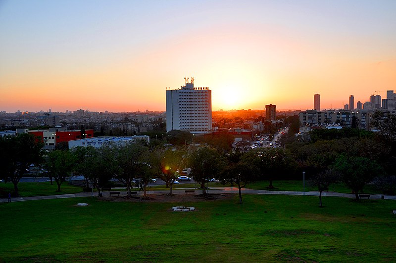 File:View from Edith Wolfson Garden - פארק אידית וולפסון - panoramio (9).jpg