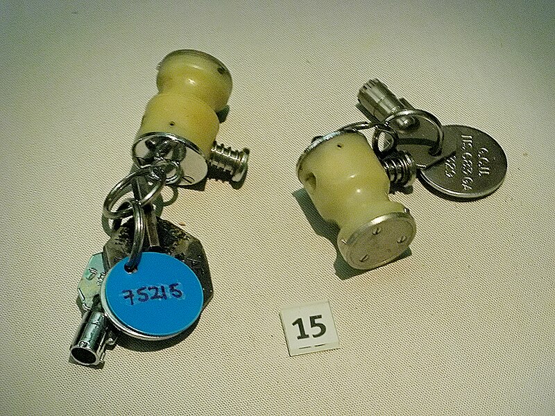 File:WE.177 safety keys.jpg