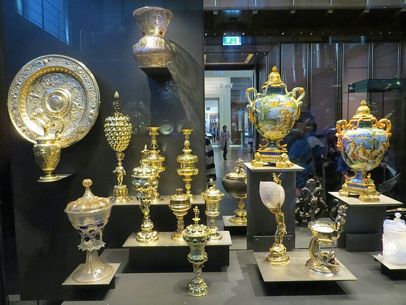 TWO SIMILAR PAIRS OF BAROQUE SILVER ALTAR CANDLESTICKS, PROBABLY SPANISH OR  ITALIAN, 18TH CENTURY, STYLE: Private Collections, 2019