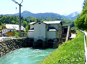 Wasserkraftwerk Gartenau, Turbinengebäude