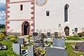 English: Partial view of the cemetery and the parish church Saint George Deutsch: Teil-Ansicht des Friedhofs und der Pfarrkirche hl. Georg