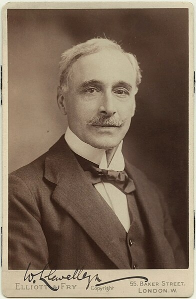 File:William Llewellyn (1858-1941).jpg