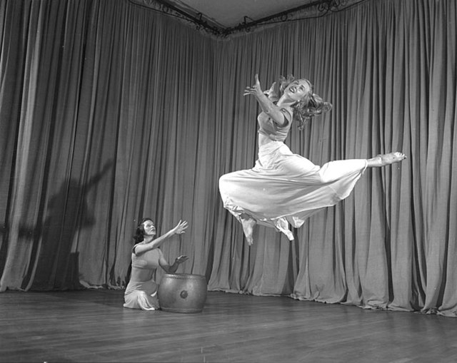 Interpretive dance - Wikipedia