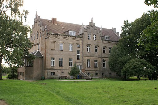 Wrangelsburg Herrenhaus Parkseite