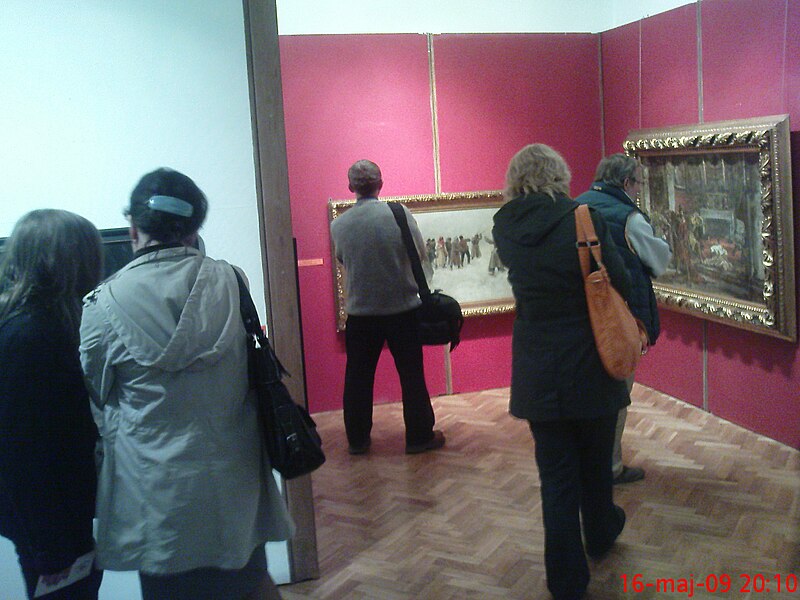 File:Wystawa "Arkana Sztuki X. Retrospektywa 2000-2009" 4.jpg