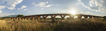 Skopje Aqueduct Fotografia: Darkocv CC-BY-SA-3.0