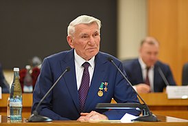 Первый Президент Республики Адыгея Джаримов Аслан Алиевич на торжественном собрании, посвященном его 80-летию