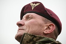 Ukrainian paratrooper wearing maroon beret Beret DShV.jpg