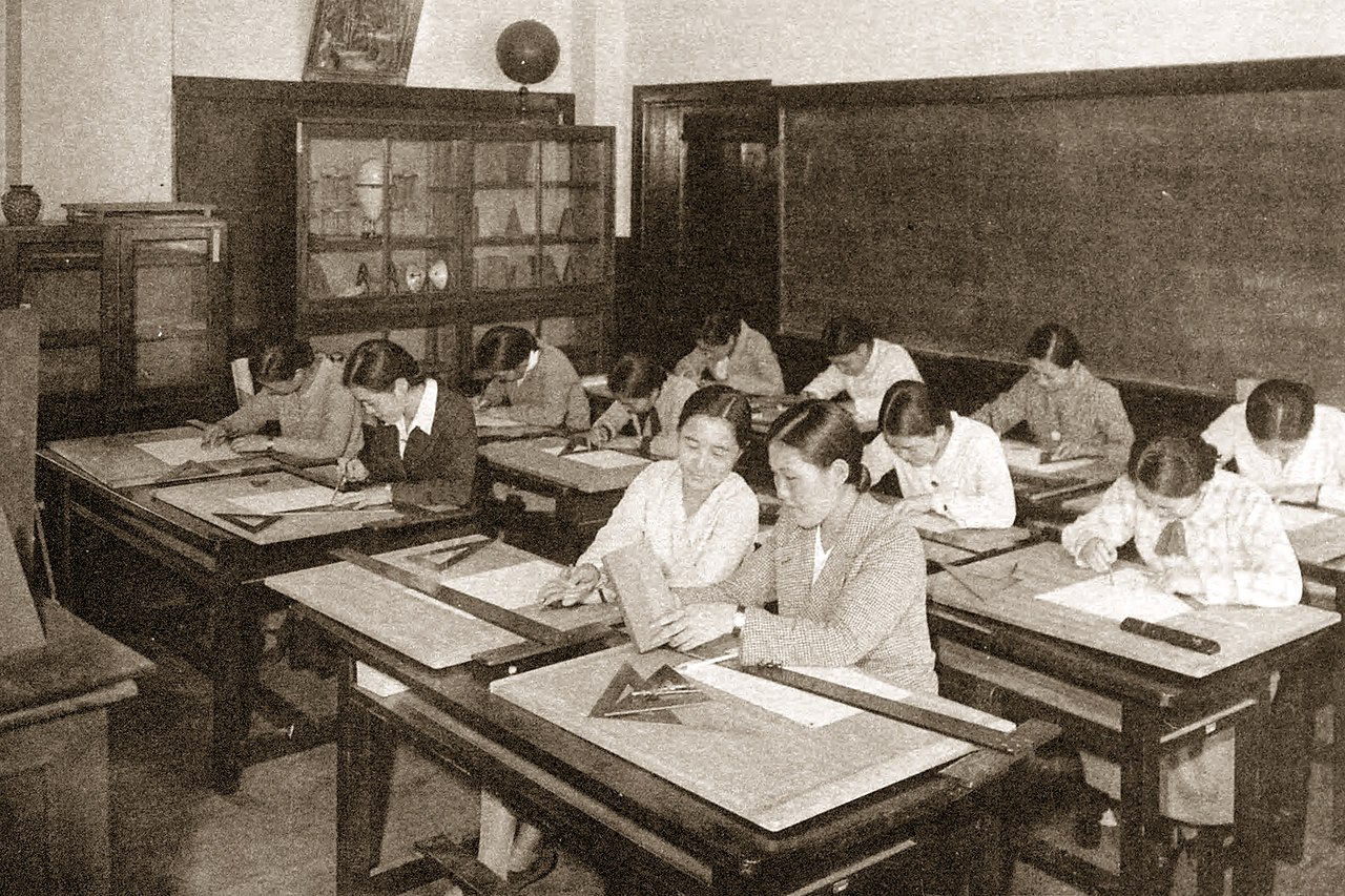 File 東京女子高等師範学校数学教室 Jpg Wikimedia Commons