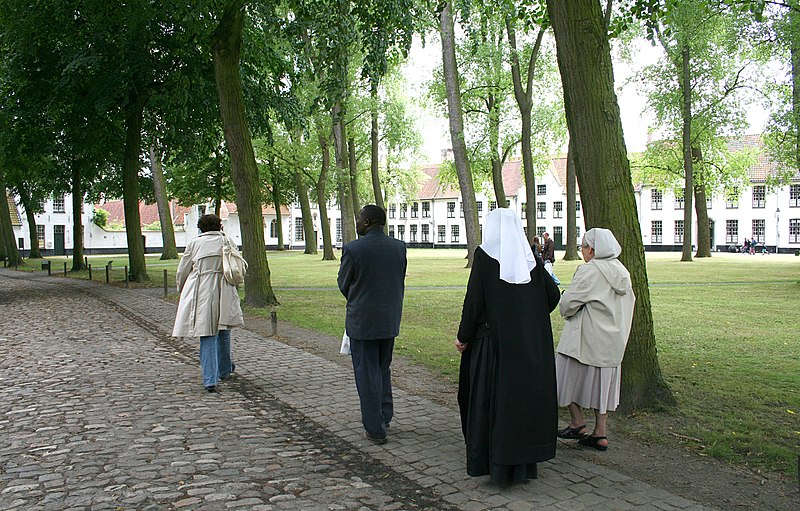 File:0 Bruges Béguinage (3).jpg