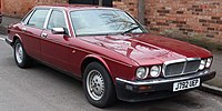 1992 Jaguar Sovereign with twin round headlights