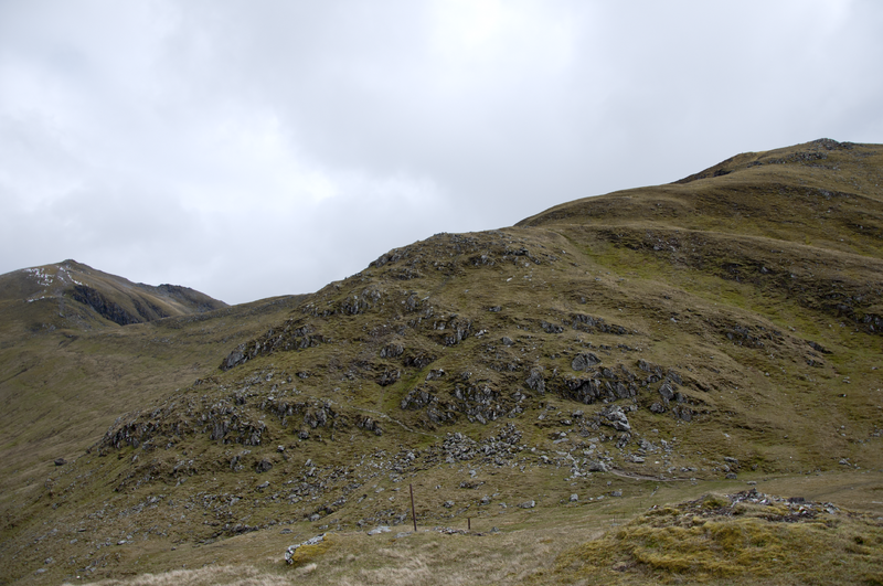 File:2011 Schotland Ben Lawers (links) en Beinn Ghlas 6-06-2011 15-22-24.png