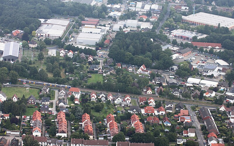 File:2012-08-08-fotoflug-bremen erster flug 1036.JPG