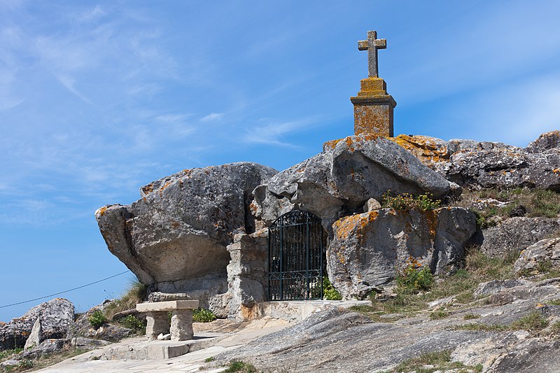 File:2014 Santuario da Virxe do Carme. Queiruga. Porto do Son. Galiza Q12.jpg