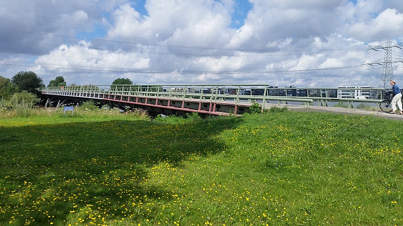 File:2020 Brug 2012, zijaanzicht (1).jpg