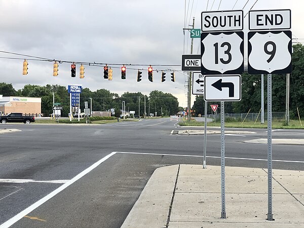 Southern (Western) terminus of US 9 at US 13 in Laurel, Delaware