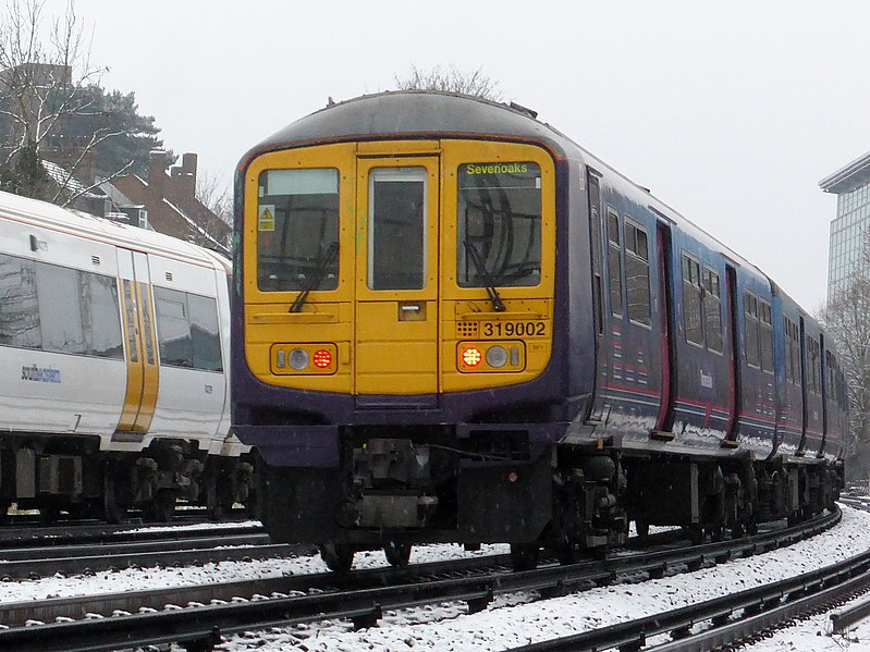 File:319002 Bedford to Sevenoaks 1E64 (16269217769).jpg