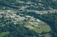 Council Grove Lisesi Konseyi Grove Kansas 9-4-2013.JPG'nin havadan çekilmiş fotoğrafı