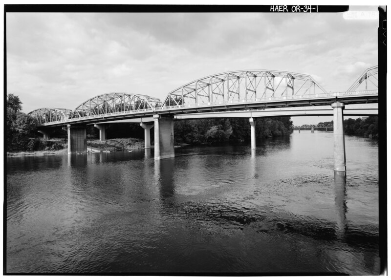 File:Albany Bridge, Spanning Willamette River at U.S. Highway 20, Albany, Linn County, OR HAER ORE,22-ALB,1-1.tif