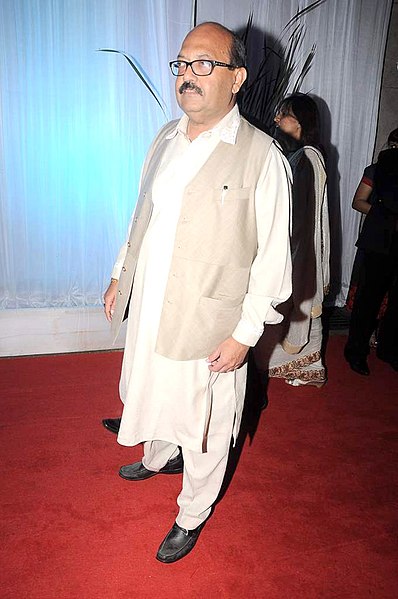 File:Amar Singh at Esha Deol's wedding reception 09.jpg