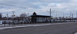 <span class="mw-page-title-main">American Boulevard station</span> Light rail station in Bloomington, Minnesota