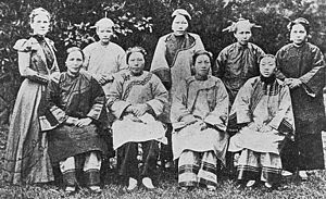 Bible women in the Foochow Mission, China, 1902 American Missionary Emily Susan Hartwell.jpg