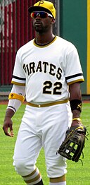 File:Andrew McCutchen (41067002365) (cropped).jpg - Wikipedia