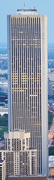 File:Aon Center 2022 (a).jpg