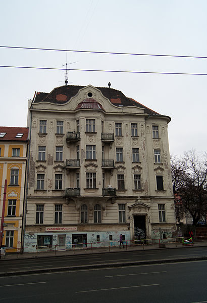 File:Art Nouveaux buildings in Bratislava (8405244583).jpg