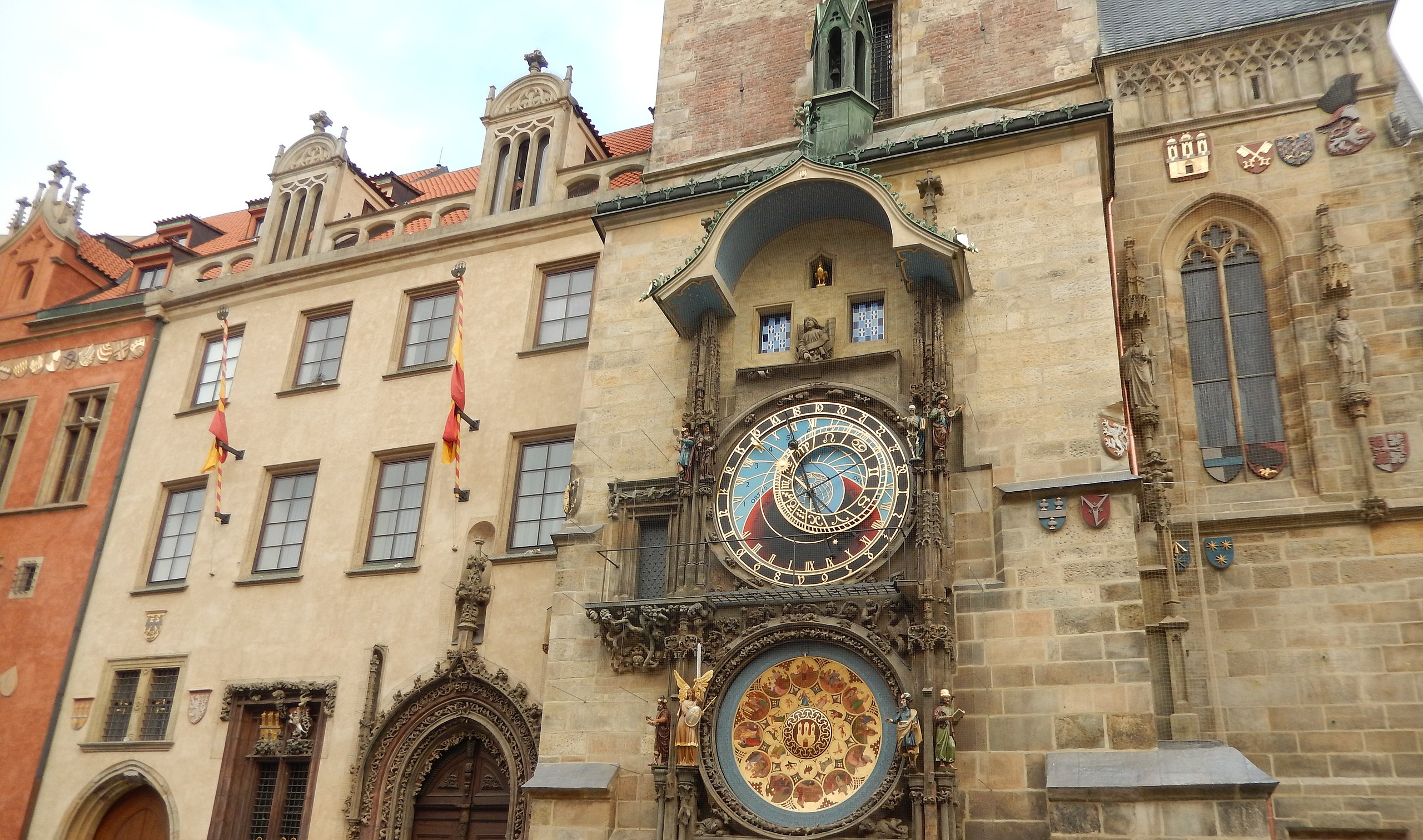 File:Astronomical clock Prague.jpg - Wikimedia Commons