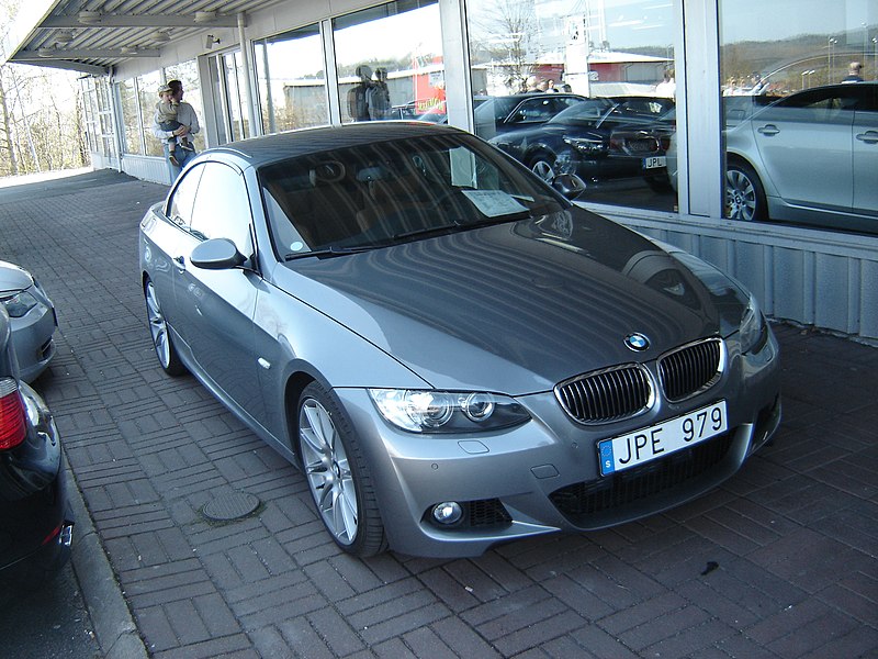 File:BMW 335i Cabriolet (3473951938).jpg