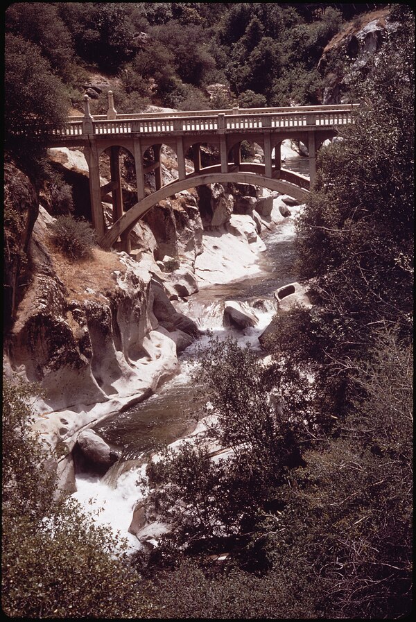 East Fork Kaweah River Bridge