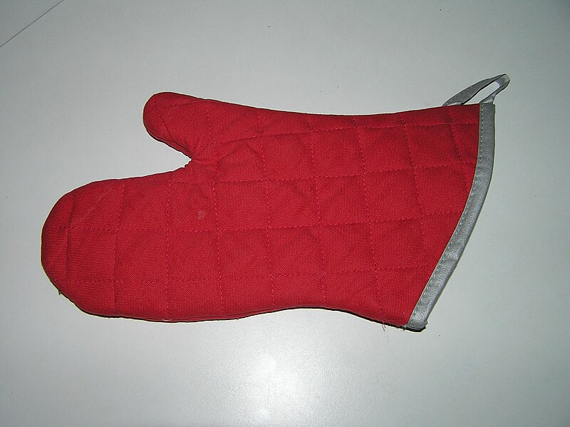 File:Baking glove.jpg