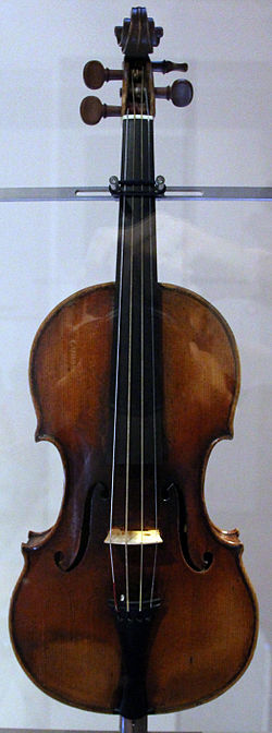 Az il Cannone, Niccolò Paganini 1743-ban készült hegedűje