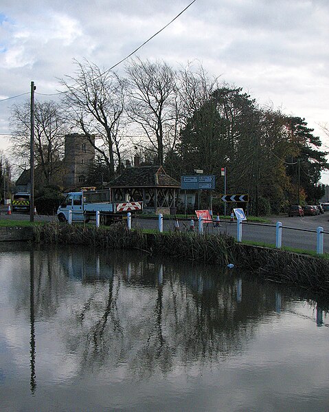 File:Barton, pond and church in November - geograph.org.uk - 4745771.jpg