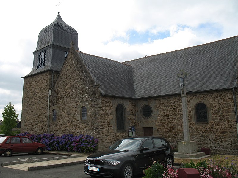 File:Beaucé - église.jpg