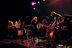 Bellarive en concert au Murray Hill Theatre en 2011.