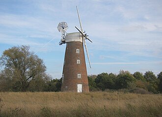 Autumn full height view, from west Billingford Mill.jpg