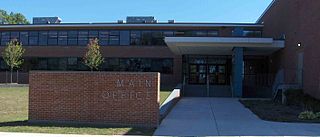 <span class="mw-page-title-main">Bloomfield High School (Connecticut)</span> Public school in Bloomfield, Hartford County, Connecticut, United States