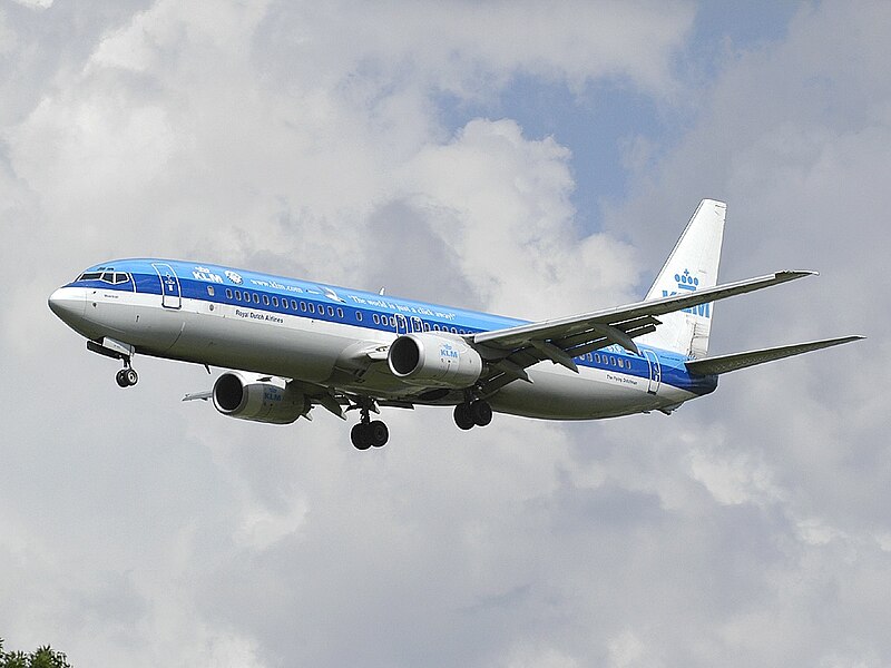 File:Boeing 737-9K2, KLM - Royal Dutch Airlines AN0712345.jpg