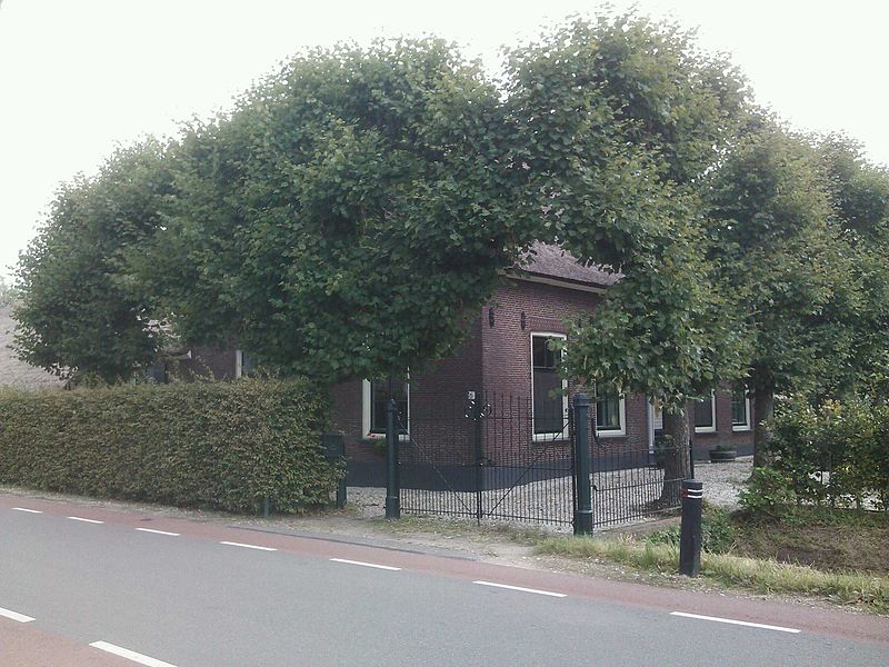 File:Boerderij, dwarshuis, met riet gedekt 2012-09-02 11-08-50.jpg