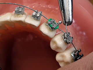 Difference between dentistry and orthodontics