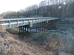 Brazeau Bottoms, kraj Perry, Missouri, most přes Brazeau Creek.jpg