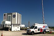 News 13 microwave (ENG) truck at the Kennedy Space Center prior to a launch; the logo package seen here was used until August 27, 2013. Bright House News 13 at KSC.JPG