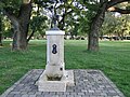 Fountain Marktfrau Dresden.JPG