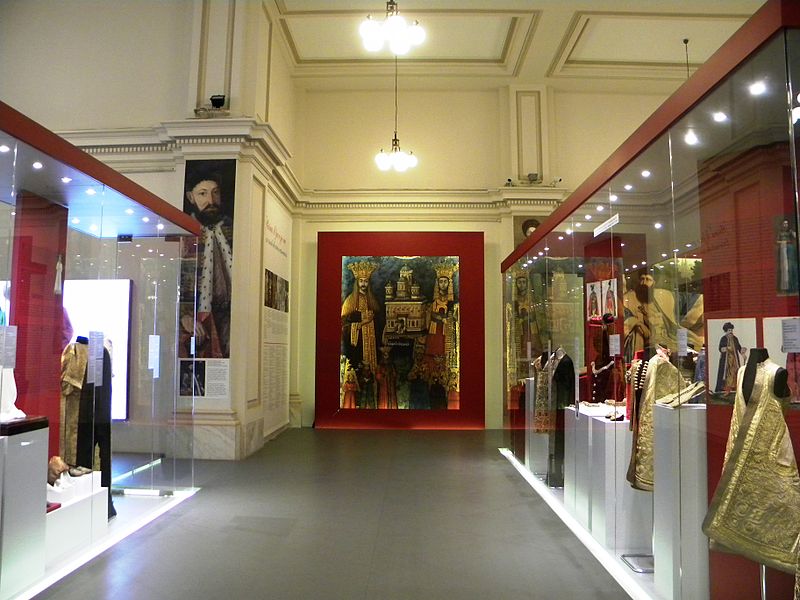 File:Bucuresti, Romania, Muzeul National de Istorie; (Interior 5) B-II-m-A-19843.JPG