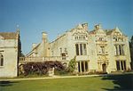 Burford Priory va Chapel