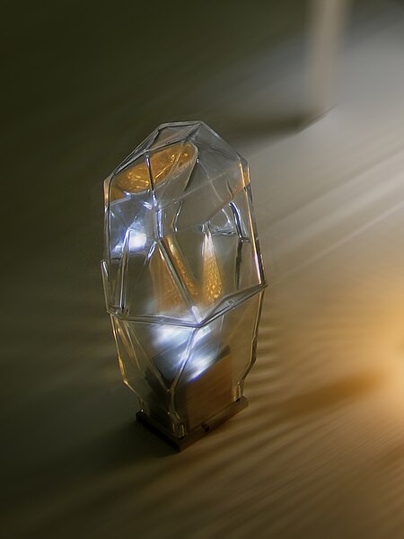 File:Cai Light Cristal.jpg