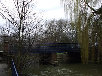 The Castle Mill Stream flowing under Hythe Bridge. CastleMillStream.jpg