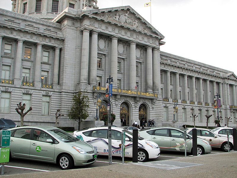 File:Charging stations in SF City Hall 02 2009 01.jpg